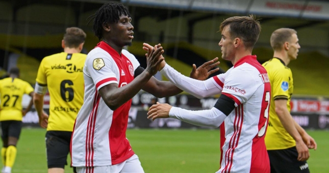 VIDEO: Ajax ghi 13 bàn thắng vào lưới 'đội bóng tội nghiệp'