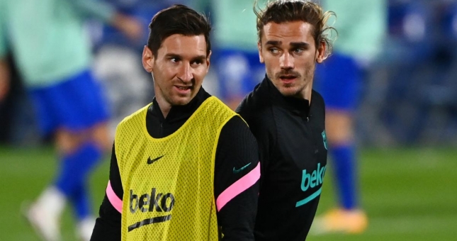 NÓNG: Messi bị đồng đội cô lập ở Barca