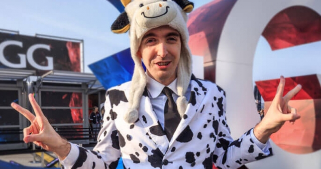 Cowsep bị Riot ban tài khoản vì sử dụng phần mềm thứ 3?