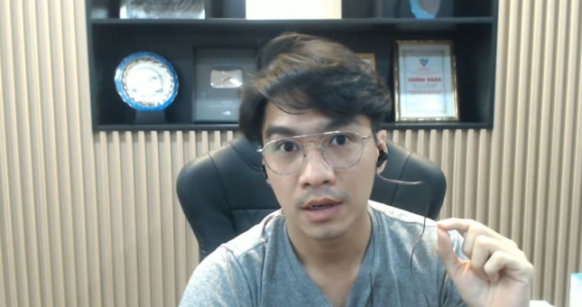 Sau tất cả, PewPew cảm ơn Xemesis vì đã bên cạnh mình khoảng thời gian khó khăn