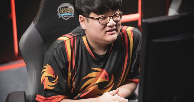 Chuyển nhượng LMHT 2019: Ryu giải nghệ trở thành HLV, Teddy thay Bang làm Xạ thủ SKT