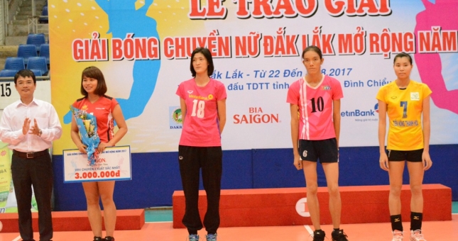 Những gương mặt xuất sắc nhất giải bóng chuyền Đak Lak 2017
