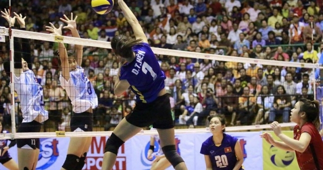 [Video] Tổng hợp các trận đấu ngày thứ 2 Cup các CLB trẻ 