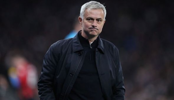 Mourinho thua MU vì học trò không nghe lời