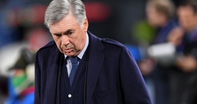 Thắng 4-0, HLV Carlo Ancelotti vẫn bị sa thải