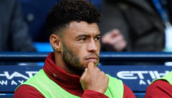 HLV Klopp xác nhận Chamberlain chấn thương hết năm