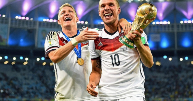 Nhà vô địch World Cup tìm kiếm cơ hội chơi bóng tại Đông Nam Á