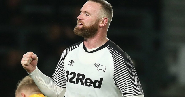 Liên tục nổ súng, Rooney sẵn sàng loại MU