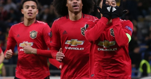 Sao trẻ MU bị 'đày ải' đến Trung Quốc giữa tâm bão corona