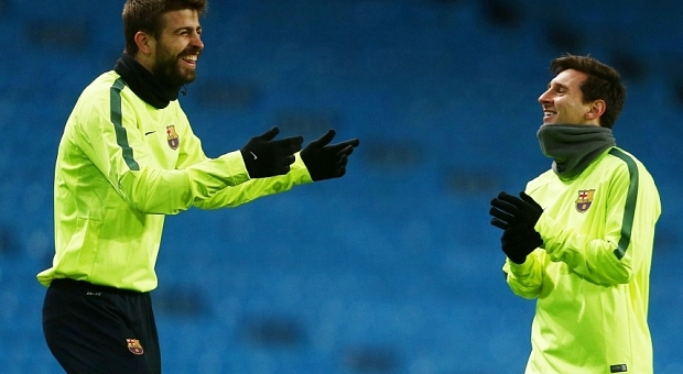 VIDEO: Các cầu thủ Barca nói xấu lẫn nhau