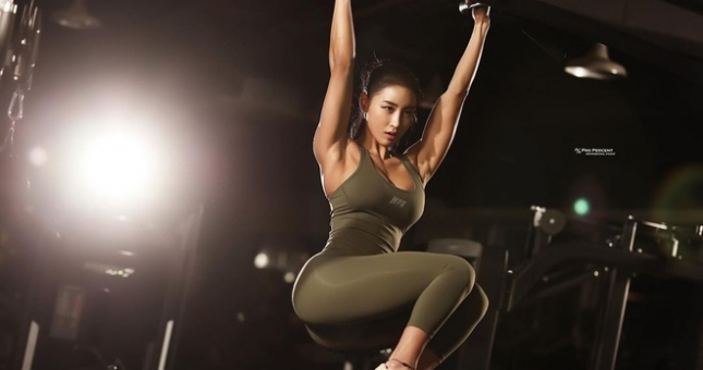 Nhan sắc đốt cháy mọi ánh nhìn của VĐV thể hình sexy nhất Hàn Quốc