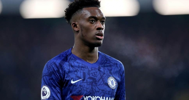 Dẫn bạn gái về nhà lúc nửa đêm, sao Chelsea bị bắt