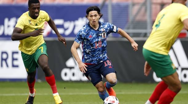 Dàn sao Nhật Bản bất phân thắng bại Cameroon