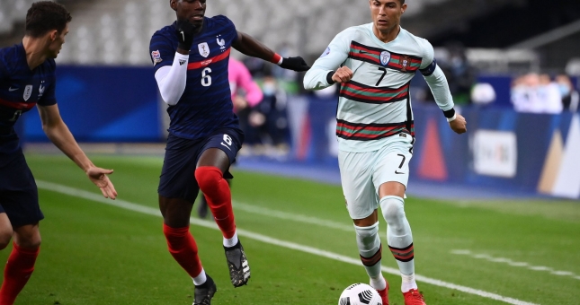 Ronaldo cùng đồng đội bất phân thắng bại ĐT Pháp