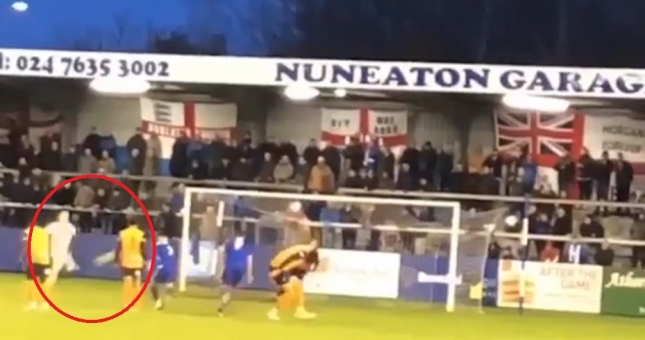 VIDEO: 3 triệu lượt xem cú đá penalty 'phá hoại' theo đúng nghĩa đen