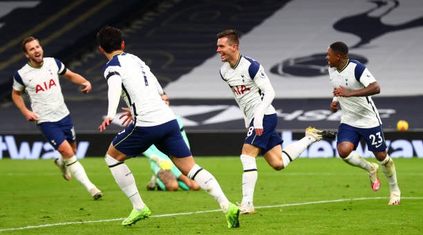 BXH Ngoại hạng Anh vòng 9: Tottenham dẫn đầu