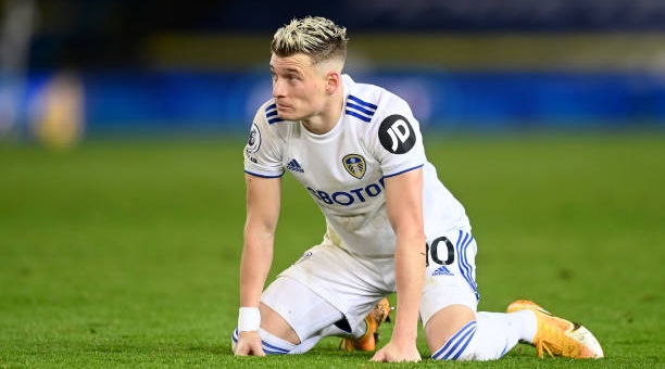 Thần may mắn giúp Arsenal thoát thua Leeds