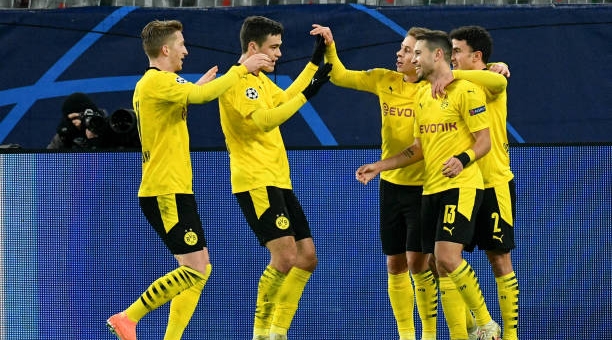 Dortmund tiến vào vòng knock-out dù không thắng Lazio