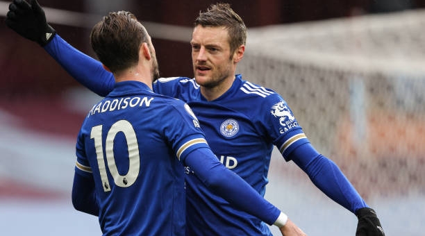 Leicester soán ngôi nhì bảng của MU