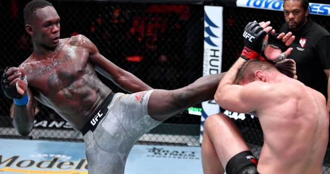 Adesanya nhận 1 triệu đô sau khi thua Blachowicz