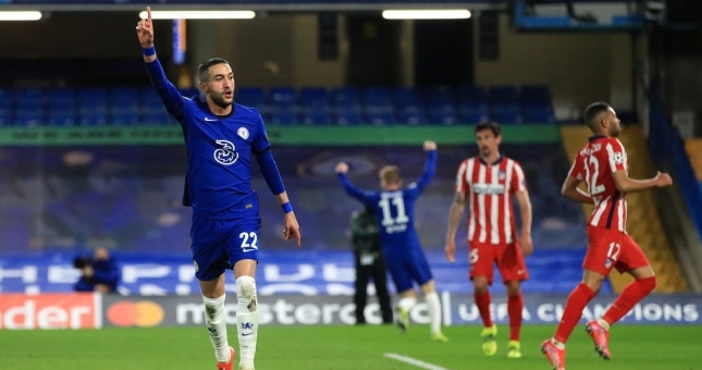 Atletico Madrid 'phơi áo' tại Stamford Bridge