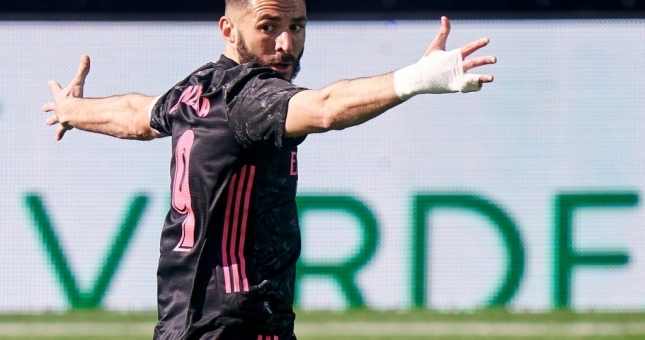 Benzema đưa Real trở lại vị trí thứ 2