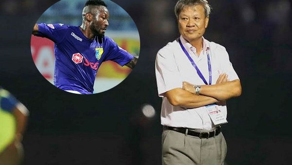 HLV Lê Thụy Hải lên tiếng về tấm thẻ đỏ của Hoàng Vũ Samson