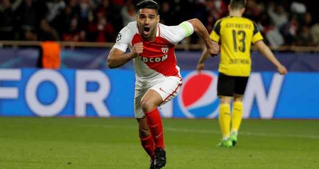 Mãnh hổ Falcao lập kỳ tích chưa từng có tại Champions League