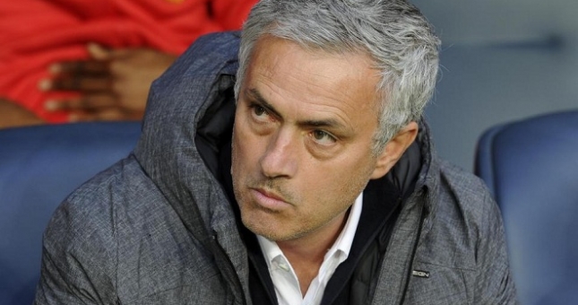 HLV Mourinho bất ngờ theo dõi 'hàng thải' của Pep Guardiola