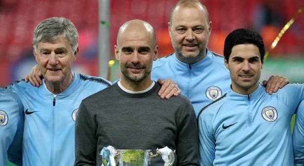 Pep cảnh báo M.C trong cuộc đua vô địch Ngoại hạng Anh