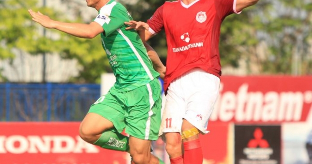 Who is current Vietnam’s domestic top scorer?