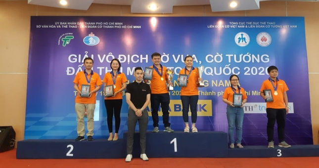 Vắng Quang Liêm, nhân tố mới khuynh đảo giải cờ đấu thủ mạnh toàn quốc