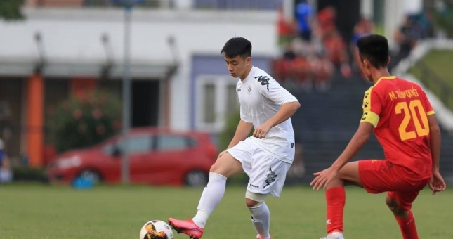 Dàn sao U22 VN của Hà Nội hoà đáng tiếc trước Nam Định