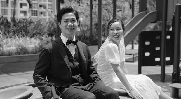 Quà cưới đặc biệt của Công Phượng dành cho khách mời