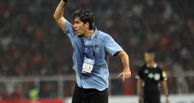 V-League sắp có HLV 'sừng sỏ' từ Brazil?