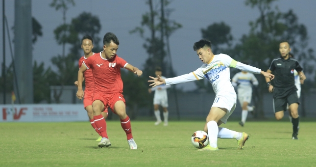 Lứa trẻ nhà bầu Đức có chiến thắng ngọt ngào