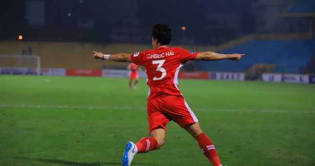 Quế Ngọc Hải trở lại ấn tượng giúp Viettel có trận thắng đầu tiên