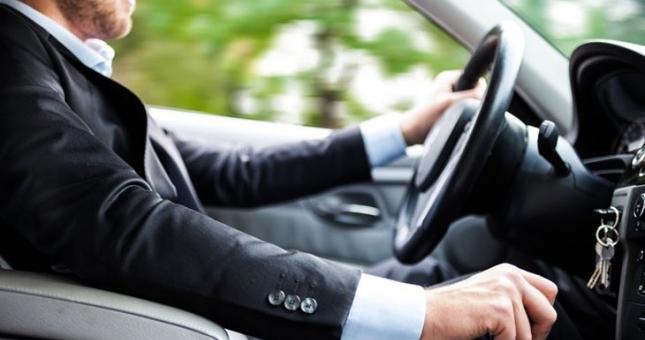 9 câu 'thần chú bỏ túi' về kinh nghiệm lái xe