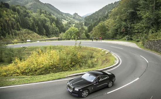 12 quy tắc 'sống còn' khi lái xe đường đèo