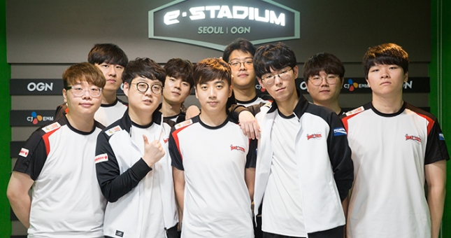 LMHT: Đội tuyển KT Rolster thay máu gần hết đội hình