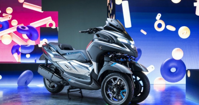 Chiêm ngưỡng Yamaha 3CT: Siêu xe ga 3 bánh cực 'độc'