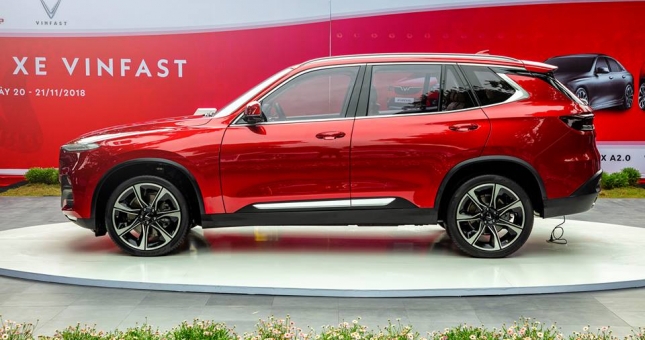 Vinfast Lux SA 2.0: Giá lăn bánh 2023, TSKT & đánh giá chi tiết