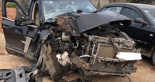 Xe Trung Quốc Zotye Z8 còn lại gì sau một cú va chạm mạnh