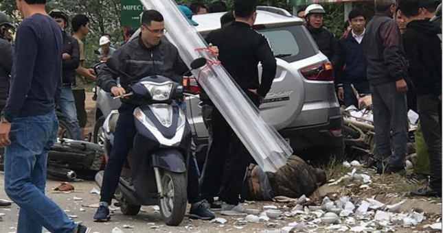 Ô tô 'điên' đâm liên hoàn tại Hà Đông, 4 người thương vong