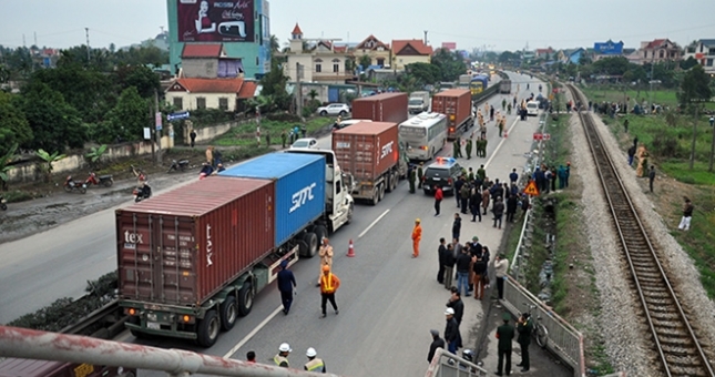 Tài xế xe tải gây tai nạn ở Hải Dương dương tính với ma túy