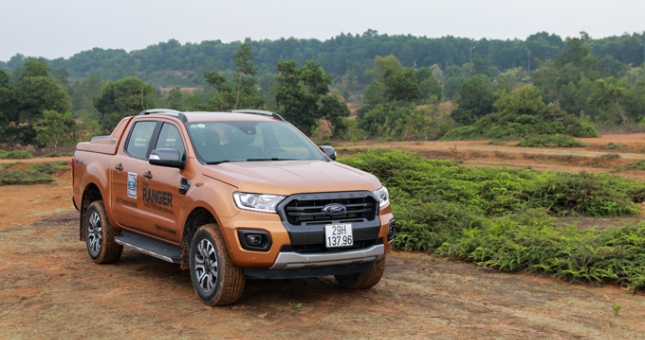 Khách Việt hoang mang vì lệ phí trước bạ xe bán tải sẽ tăng gấp 3