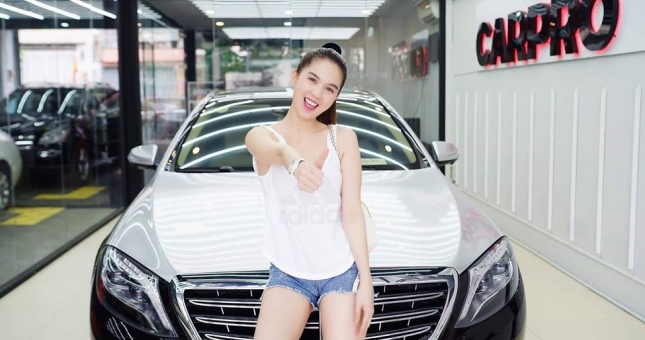 Ngọc Trinh mạnh tay độ lại chiếc Mercedes Maybach 12 tỷ đồng