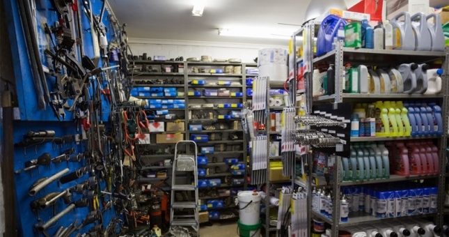 Cách chọn phụ tùng xe máy không “dính” hàng giả