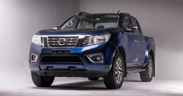 Nissan Navara A-IVI 2019 giá từ 679 triệu đồng có gì đấu Ford Ranger?