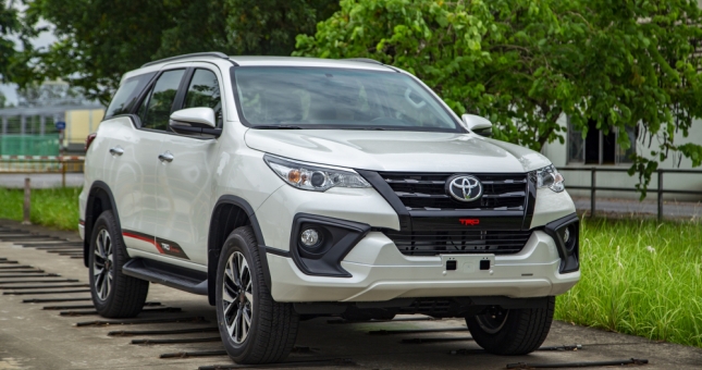 Toyota Fortuner TRD 2019 chốt giá từ 1,199 tỷ đồng
